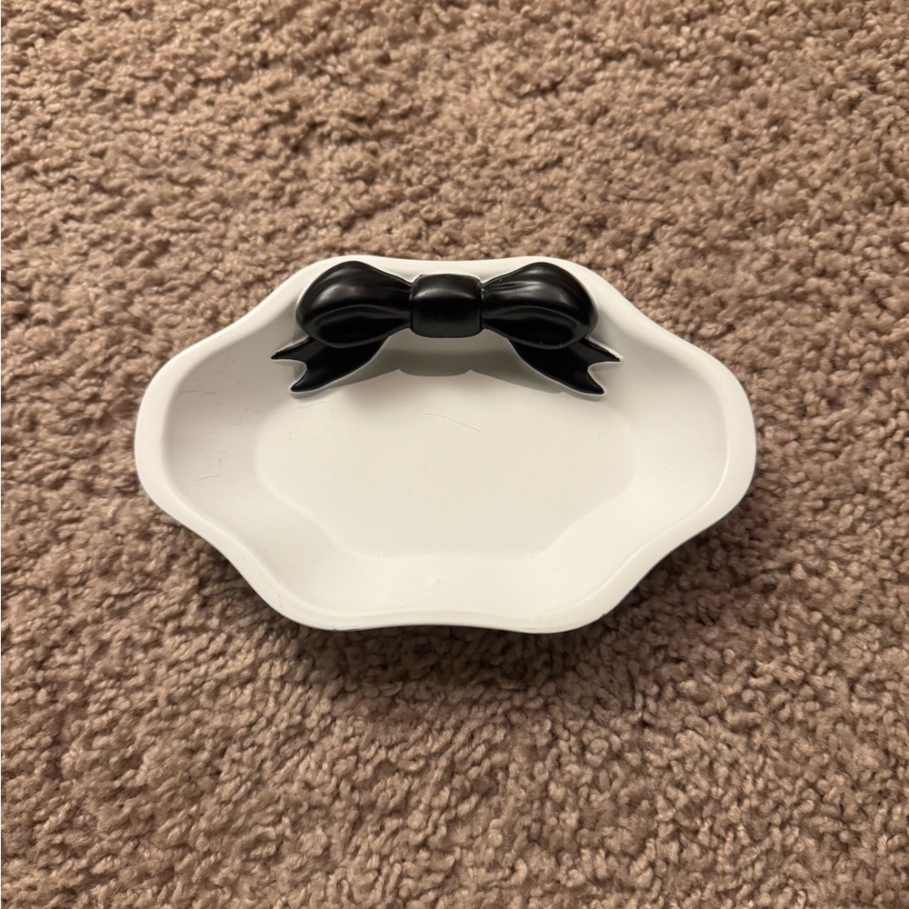 White Tray with Black Bow Accent